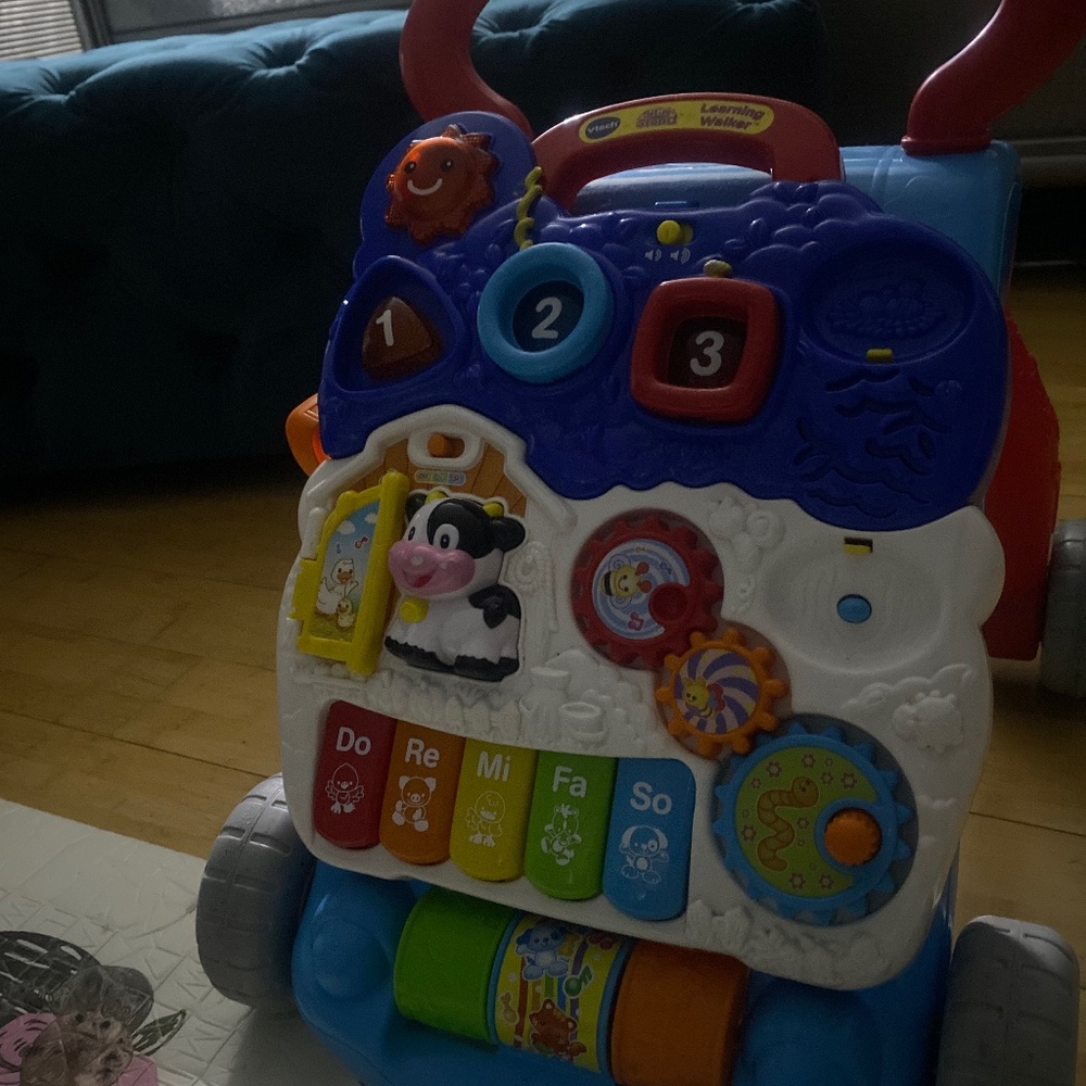 VTech Sit-To-Stand Learning Walker (Frustration Free Packaging), Blue Brand new